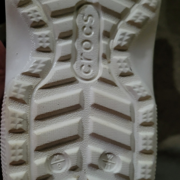 Rare White Luke Combs X Classic  Crocs Men’s 9 Women's 11 Fleece Lined 3 Jibbitz - Picture 8 of 10